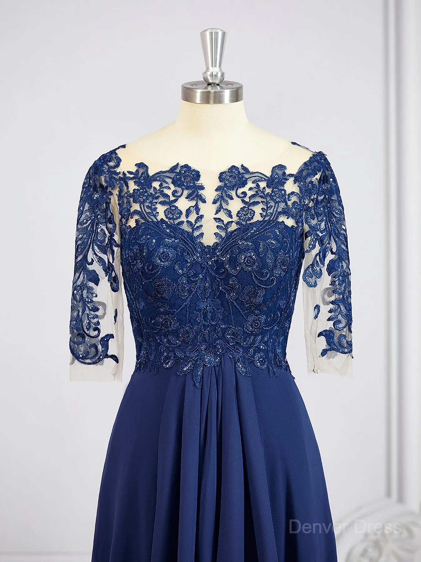 A-Line Bateau Tea-Length Chiffon Mother of the Bride Dresses With Appliques Lace